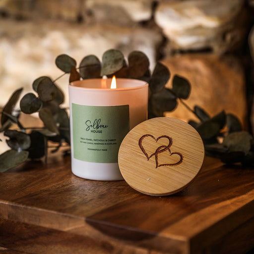 Hearts White Candle | Fresh Fennel, Patchouli & Carrot