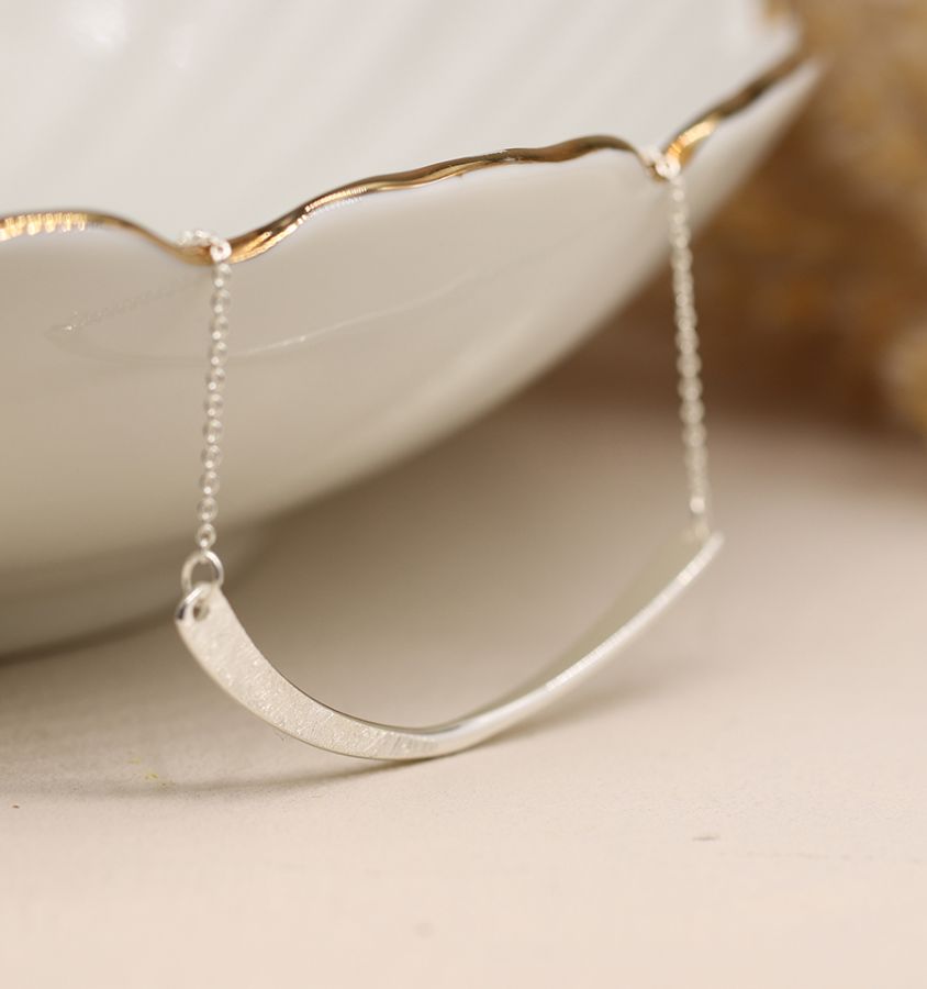 Swoop Pendant Necklace