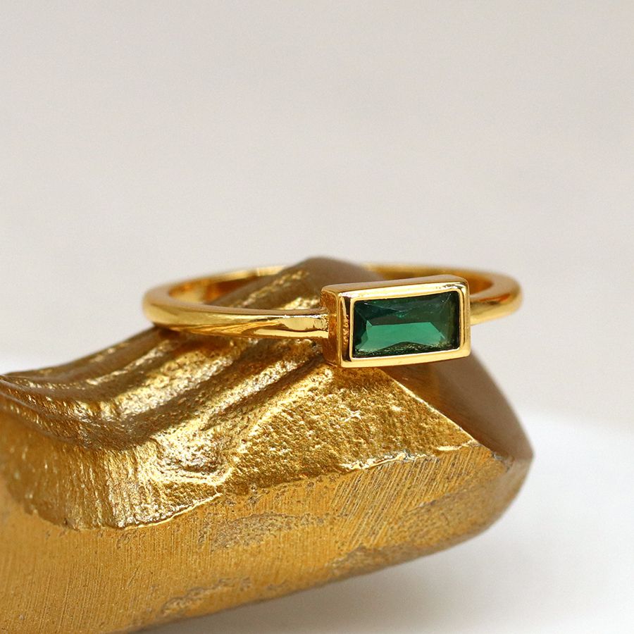Emerald Green Rectangular Ring