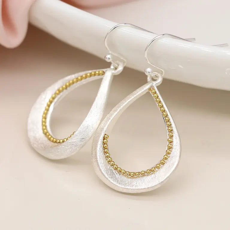 Twist Teardrop | Earrings