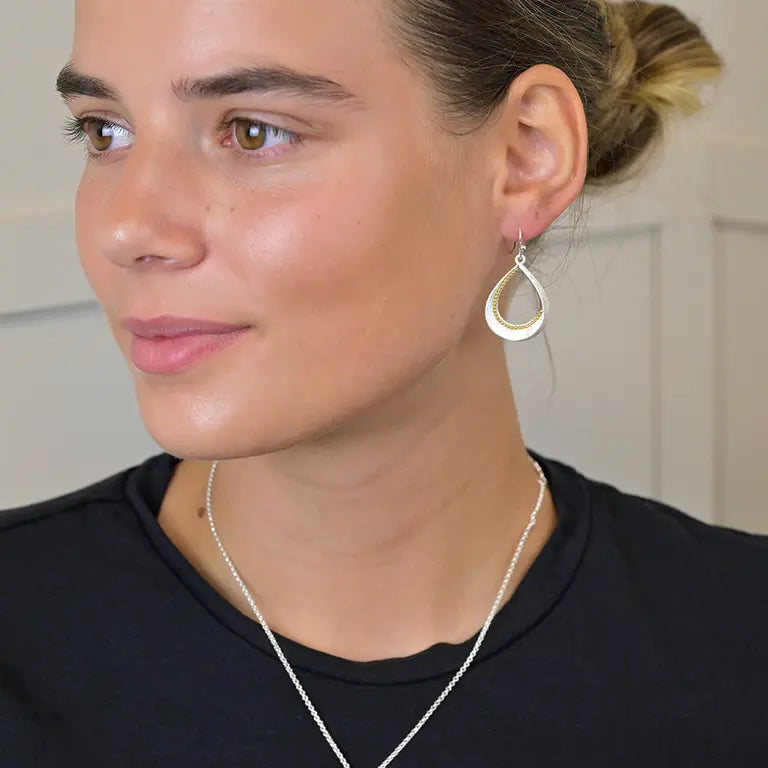 Twist Teardrop | Earrings