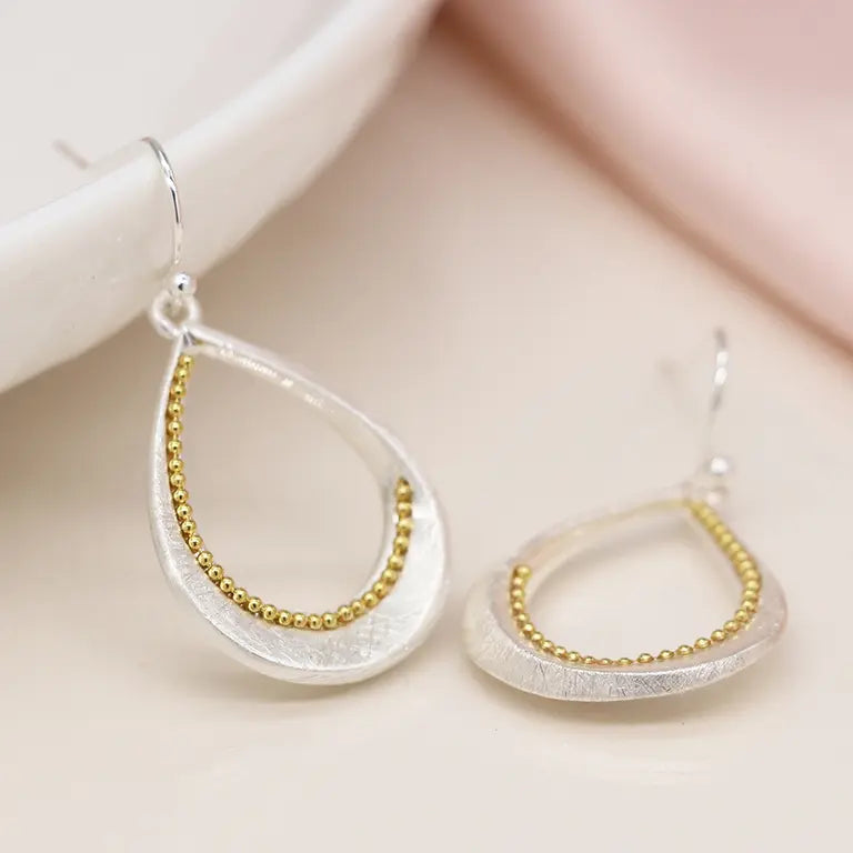 Twist Teardrop | Earrings