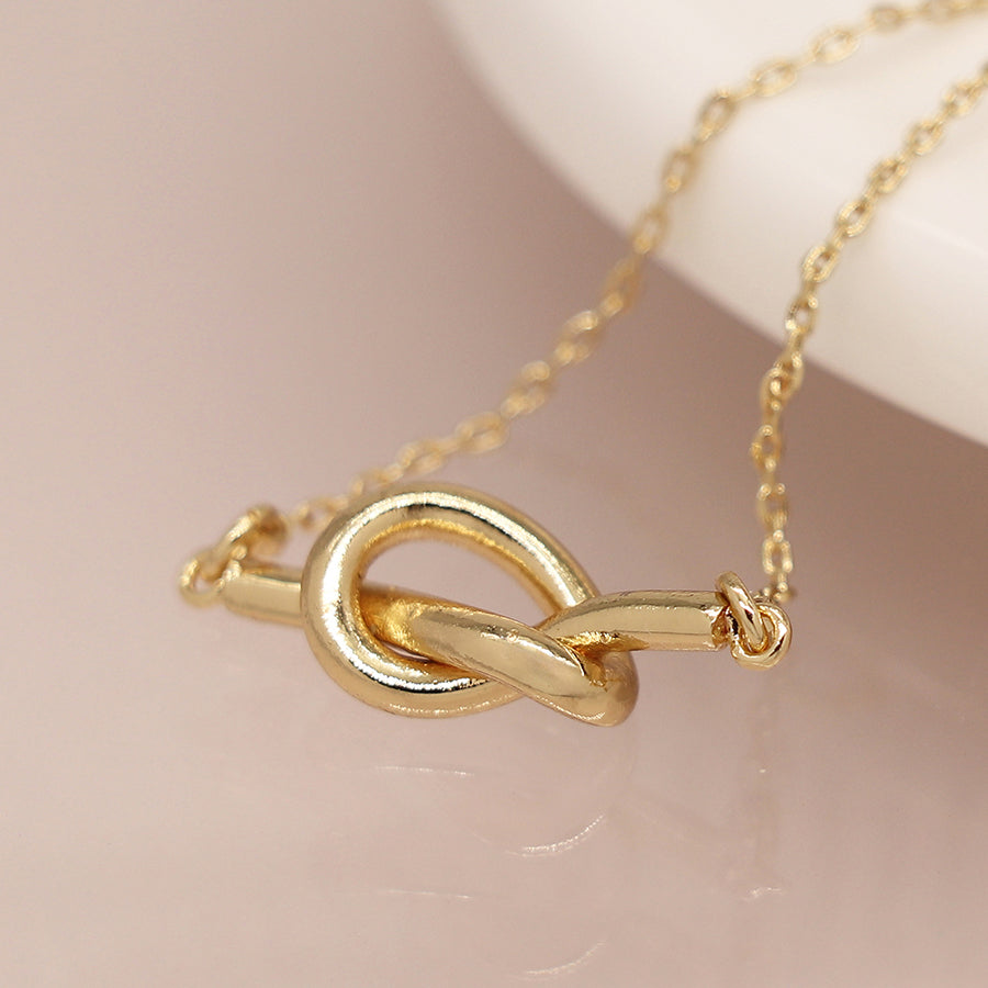 Golden Knot | Necklace