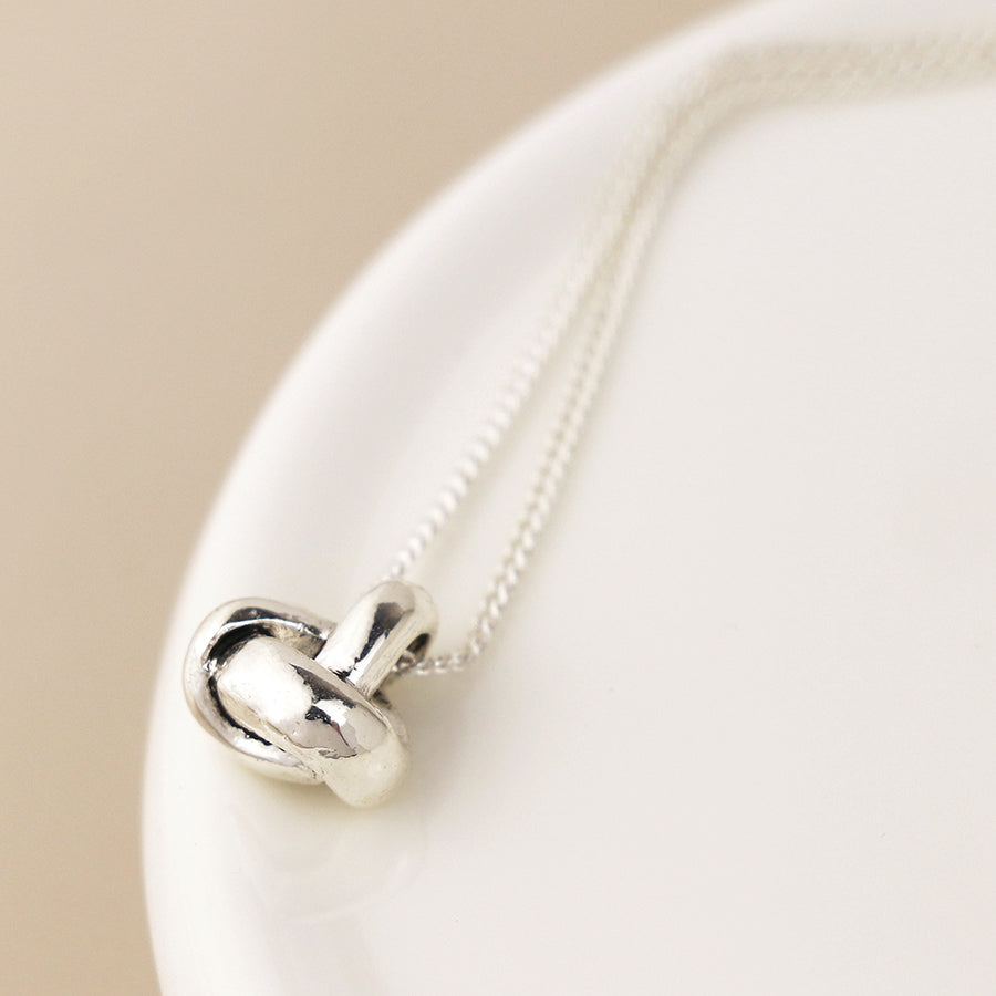Infinity Knot | Necklace