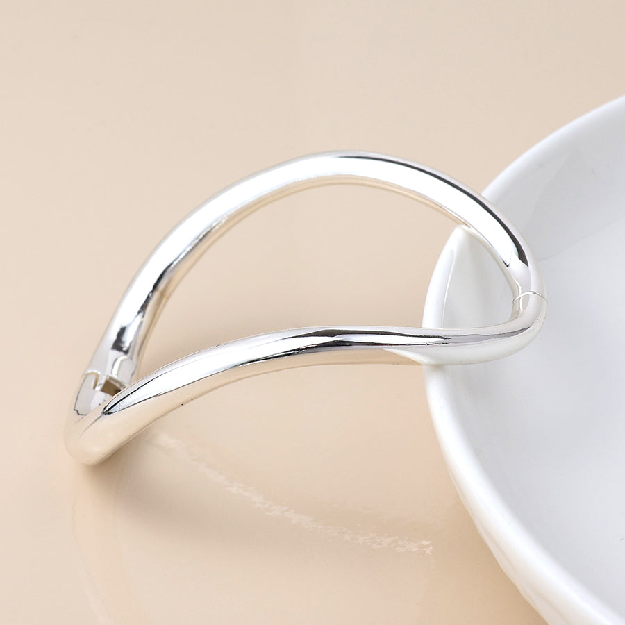 Simple Curve Hinged Bracelet