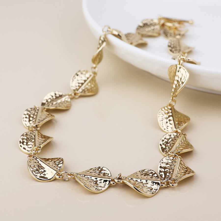 Ivy golden hammered twist discs necklace