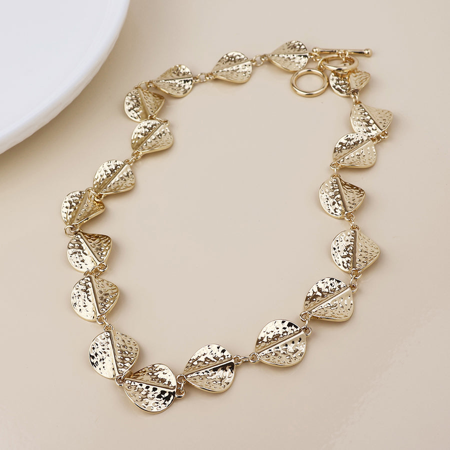 Ivy golden hammered twist discs necklace