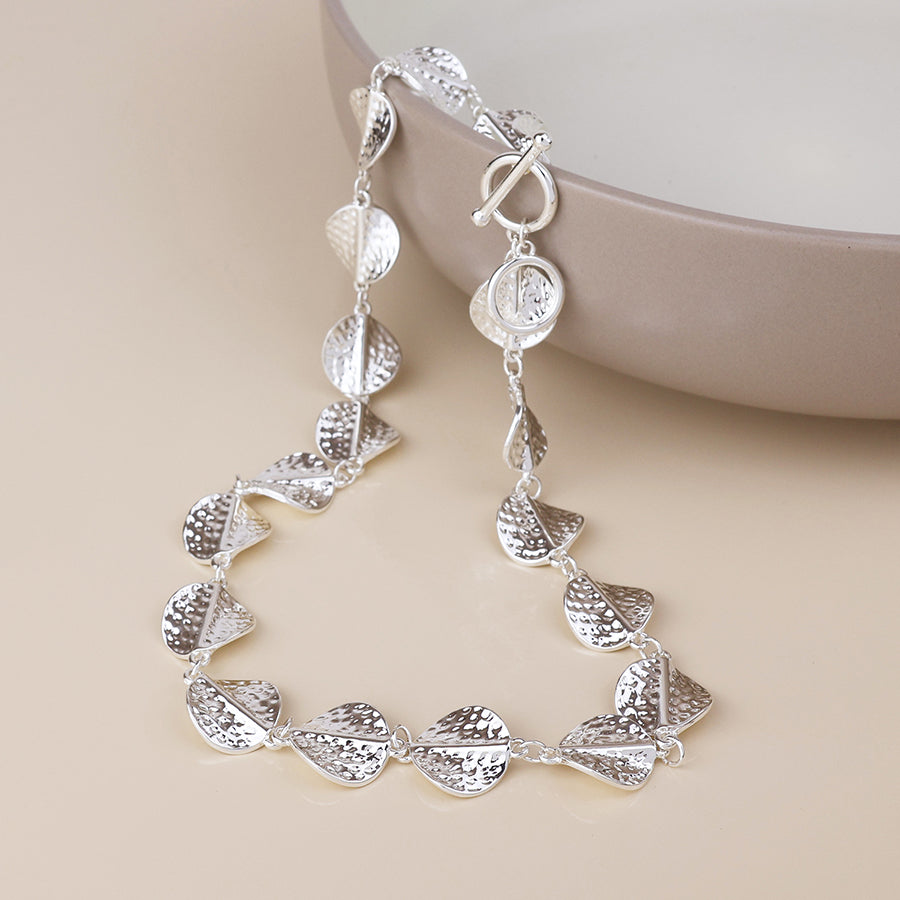 Ivy silver plated hammered twist discs necklace
