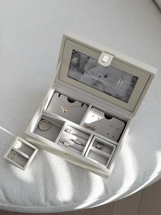 Ladies Travel Memento | Oatmeal