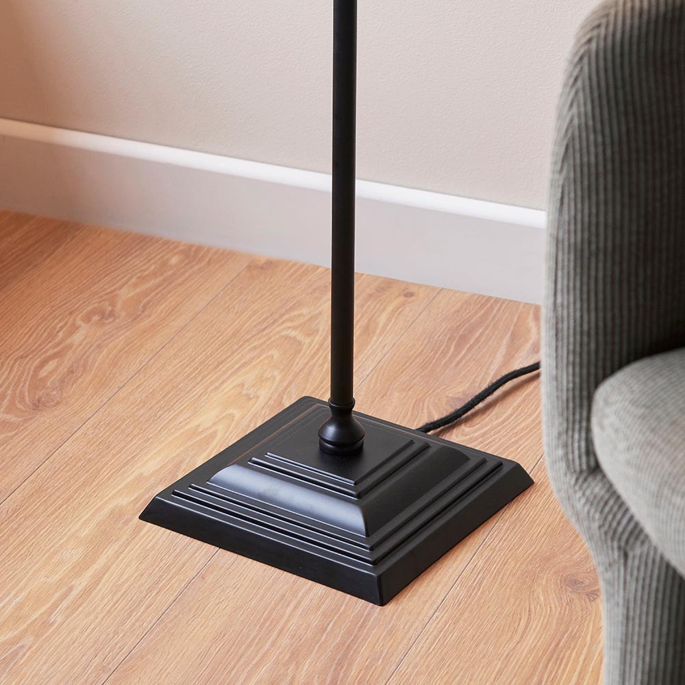 Lille Floor Lamp | Matt Black