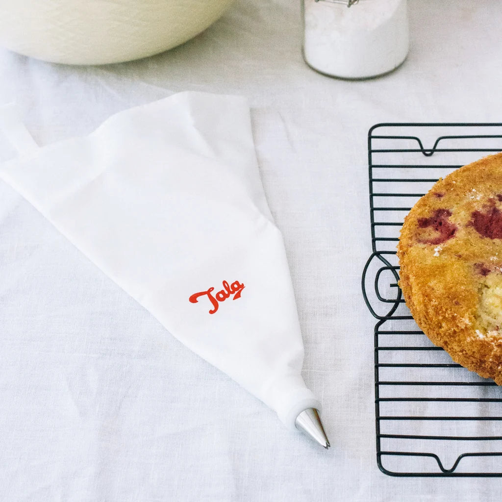 Icing Bag Set & 6 Nozzles