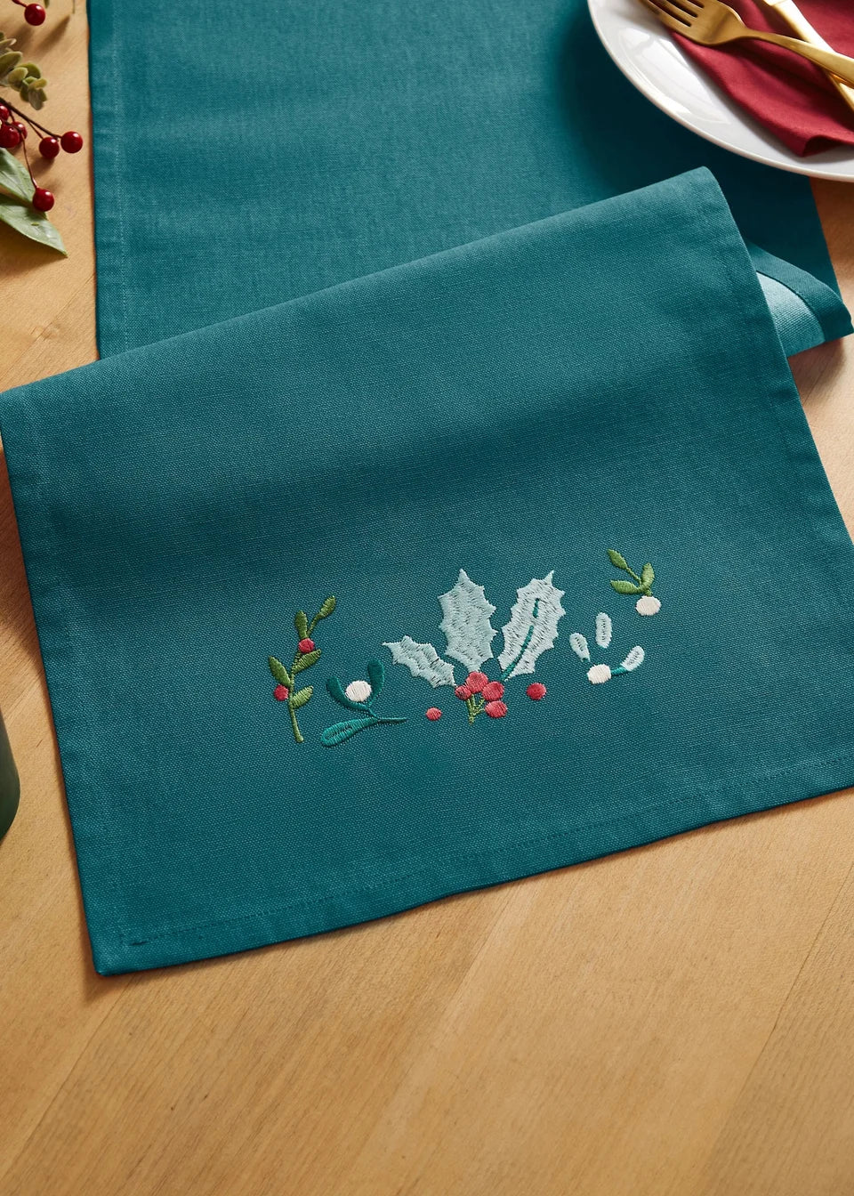 Christmas Holly | Table Runner