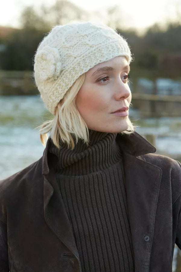 Chamonix Flower Beanie Cream