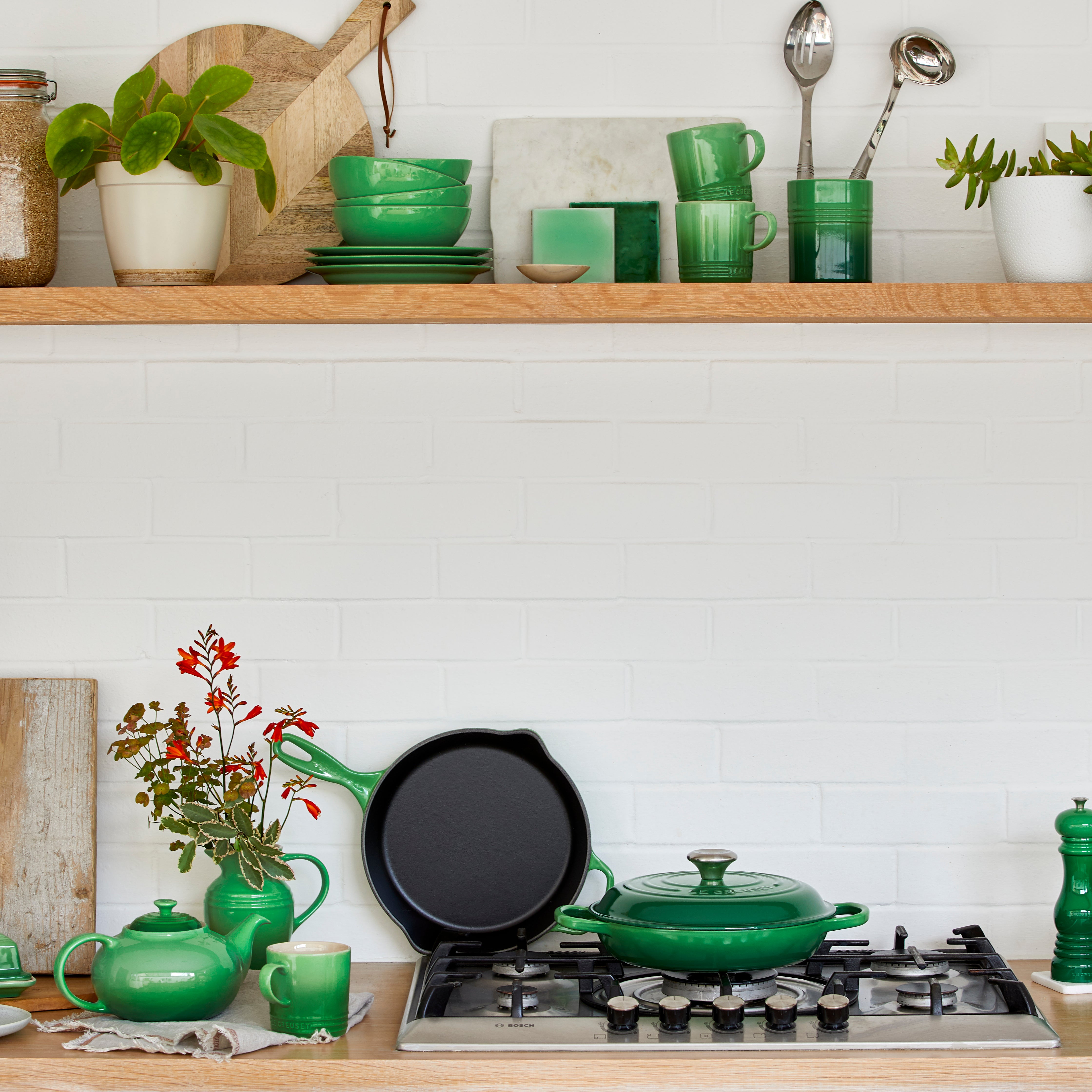 Le Creuset Signature Cast Iron Round Skillet 23cm Bamboo