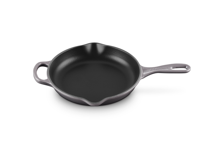 Le Creuset Signature Cast Iron Round Skillet 23cm Flint
