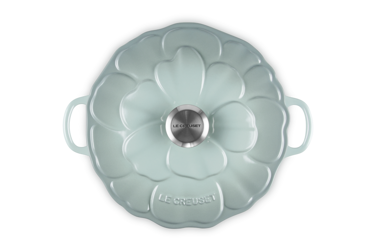 Cast Iron Petal Shallow Casserole | Sea Salt 26cm
