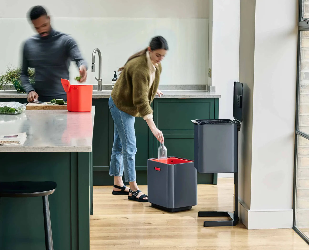 Totem Max | 60L Grey Waste & Recycling Bin