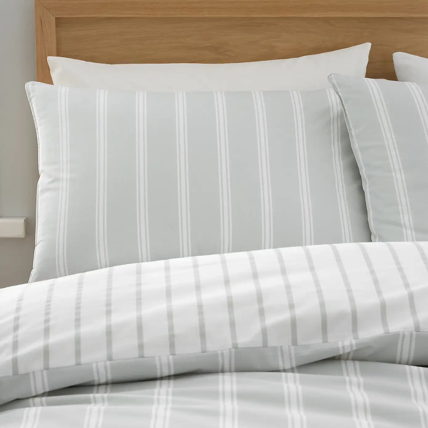 Ashford Silver Stripe | Duvet Covers