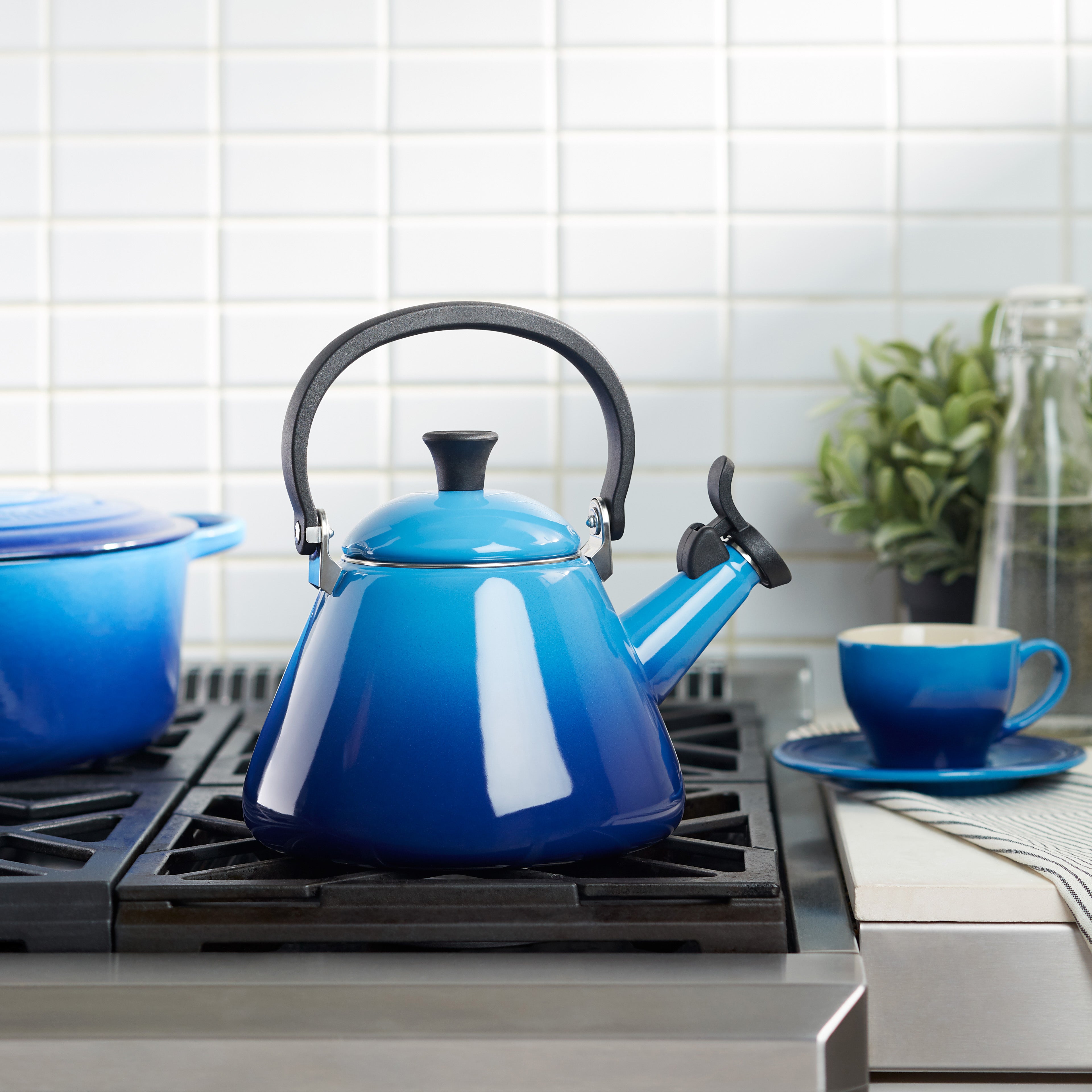 Le Creuset Kone Kettle with Fixed Whistle 1.6L Azure