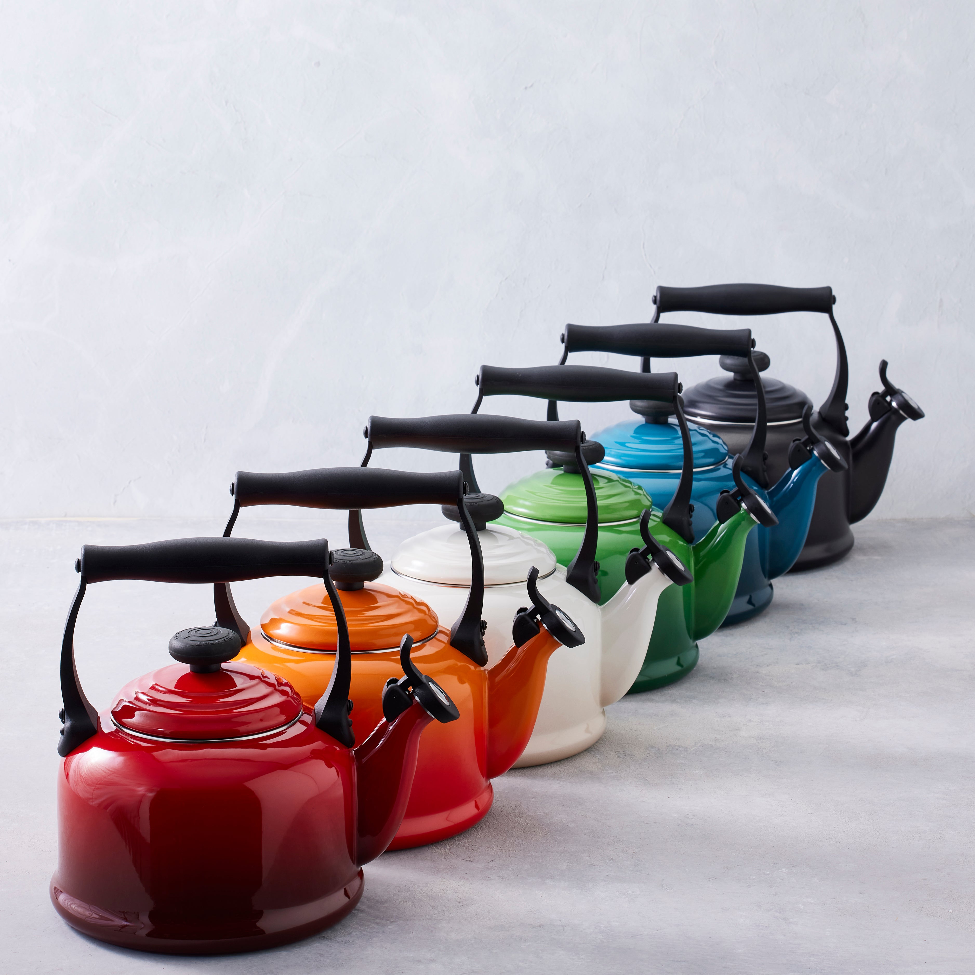 Le Creuset Traditional Kettle 2.1L Volcanic