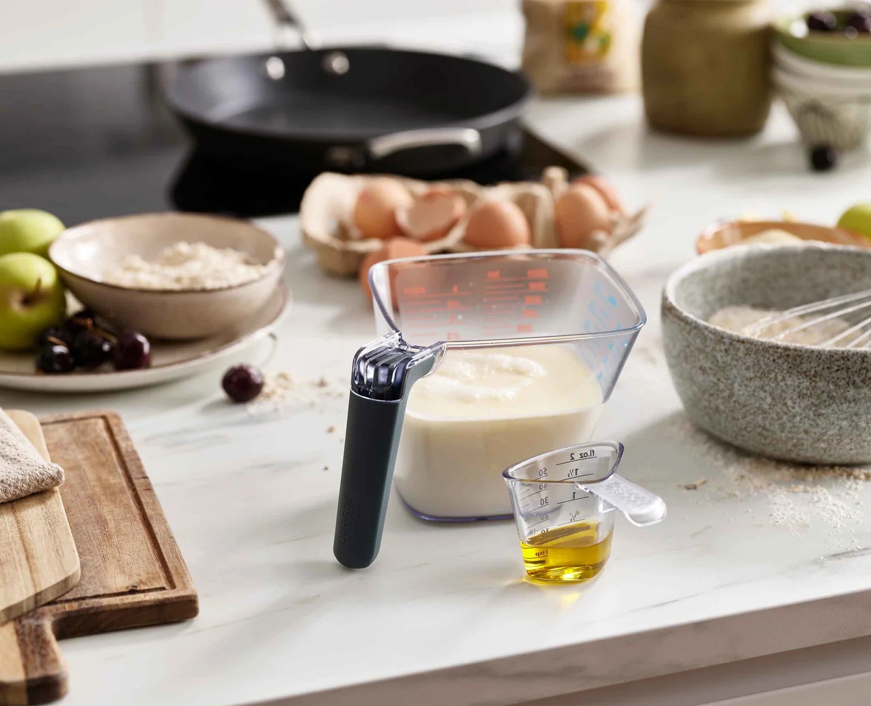 Align 2-piece Easy-read Measuring Jug