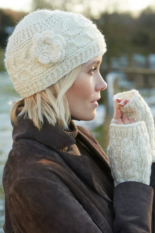 Chamonix Flower Beanie Cream