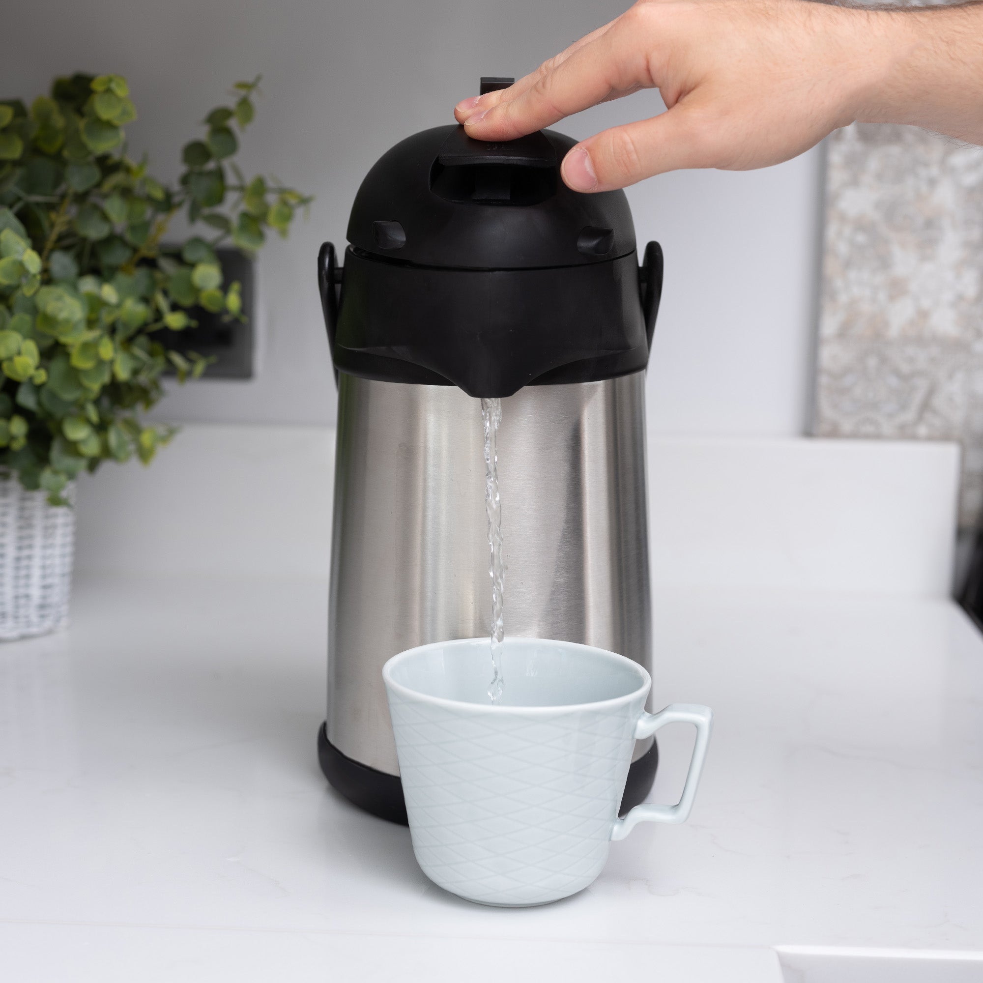 Conference Pump | 2.2L