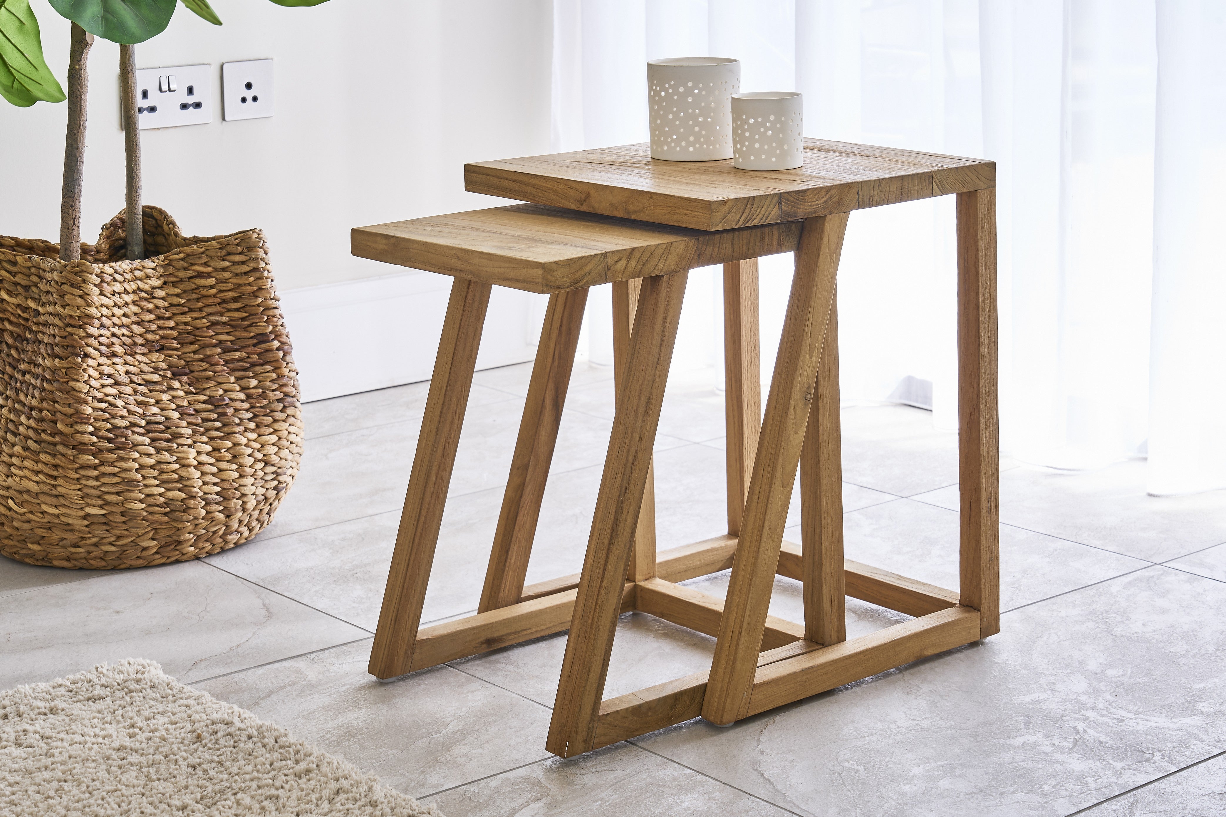 Cora | Side Table