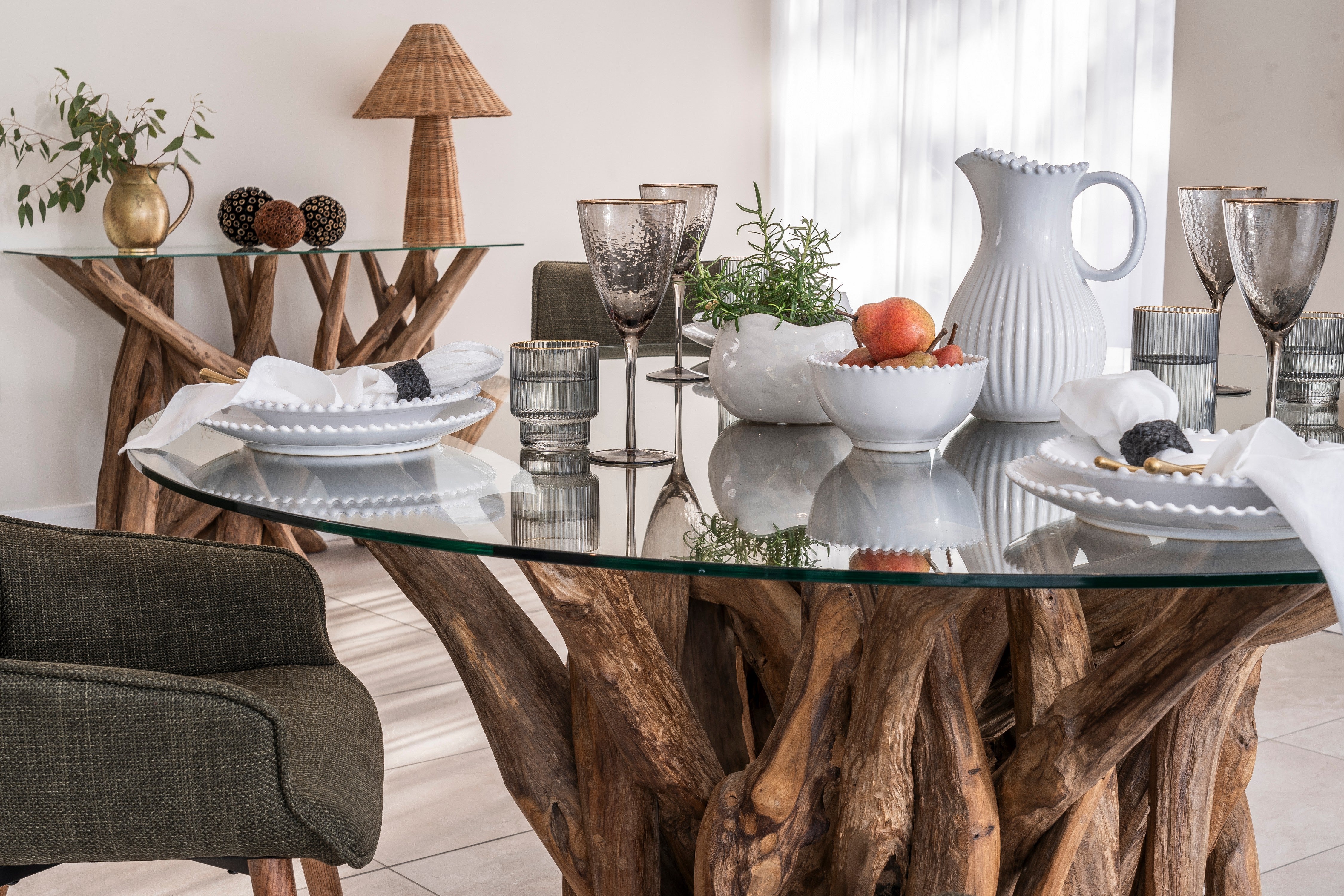 Layla | 1.6m Dining Table