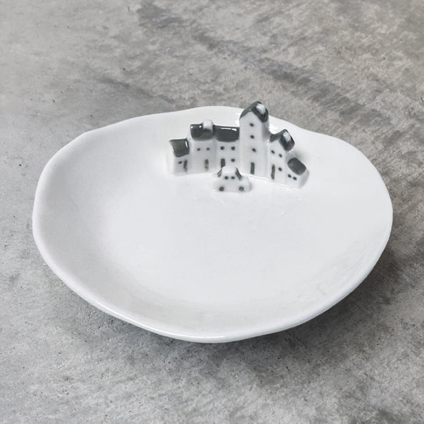 Flat Dish | No Place Like Home