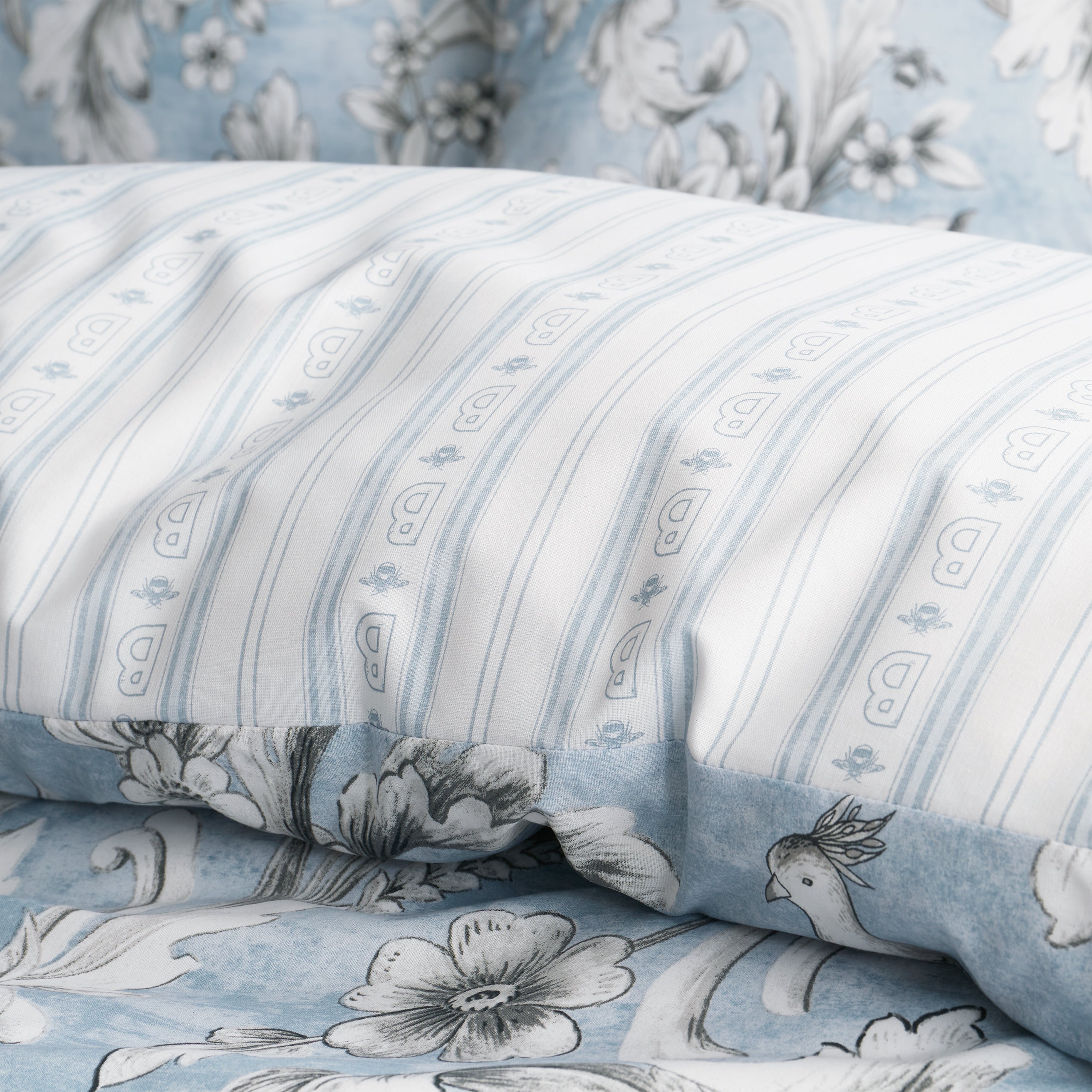 Bridgerton Regal Floral Duvet Set