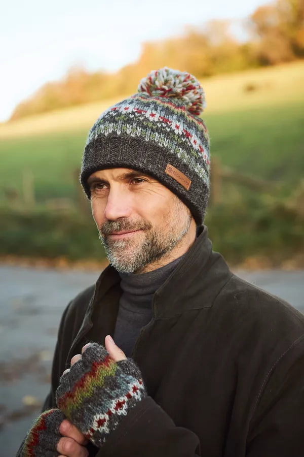 Mens Westport Bobble Beanie | Earth