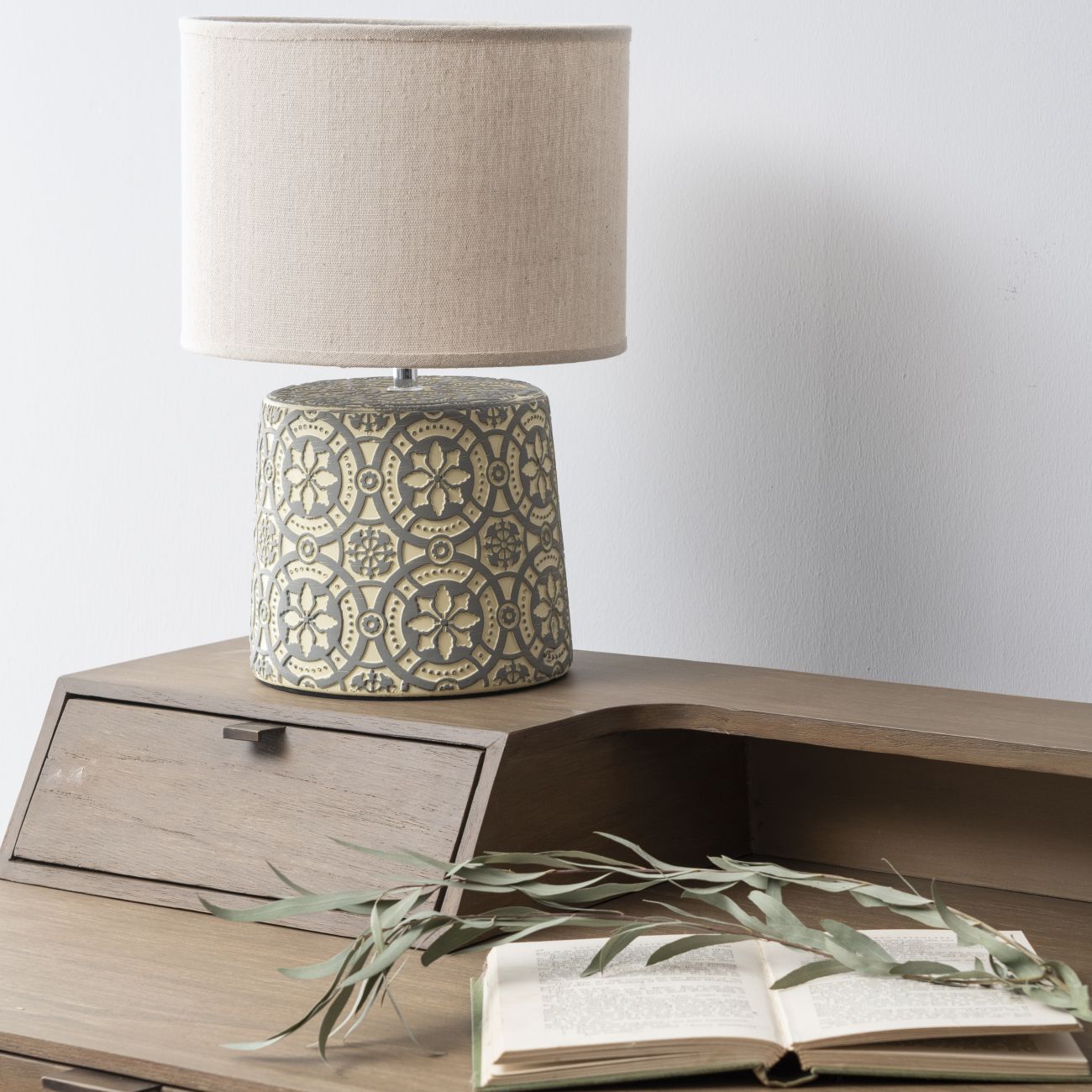 Vedder Concrete Table Lamp