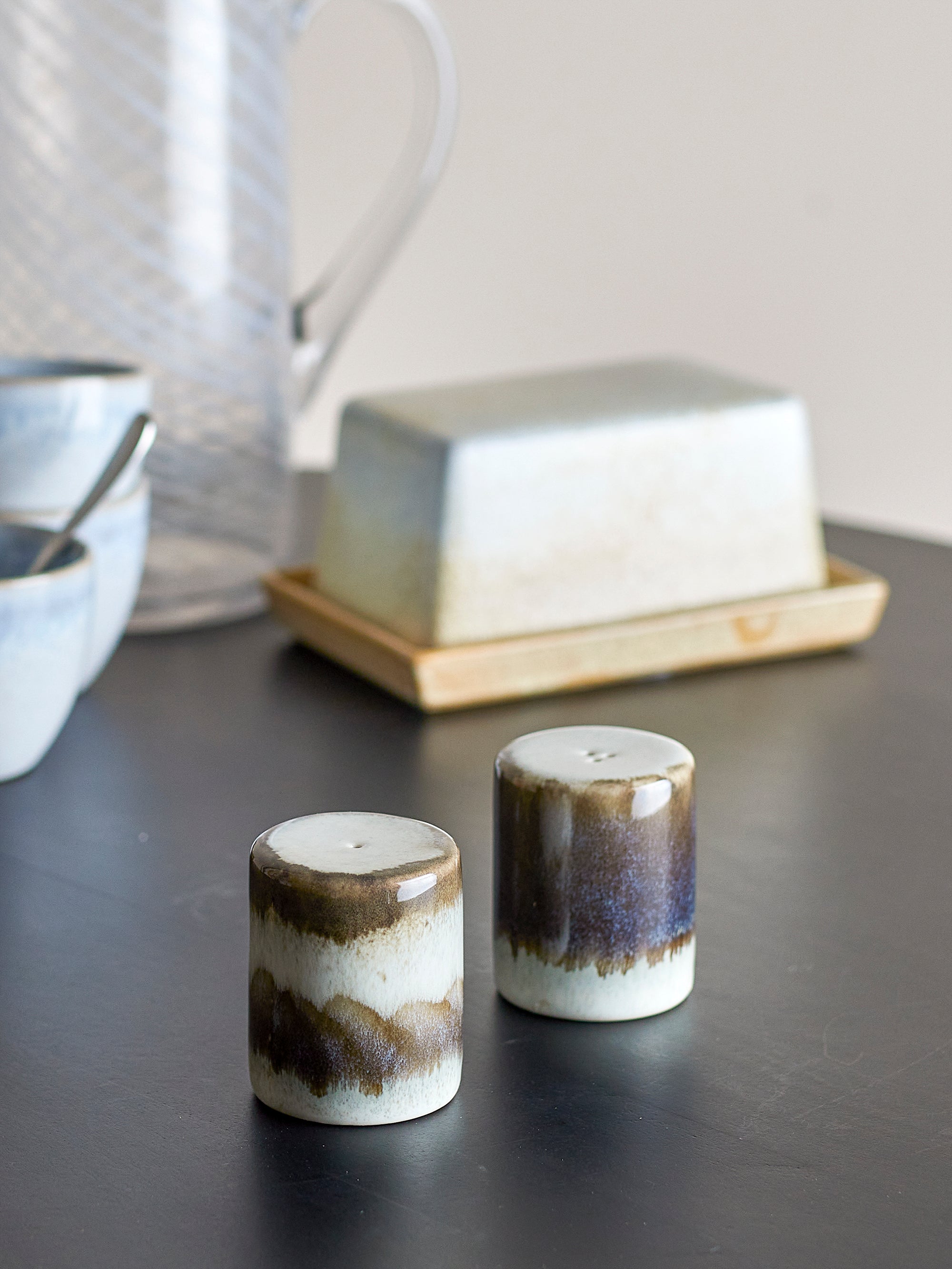 Paula | Grey Salt & Pepper Shakers