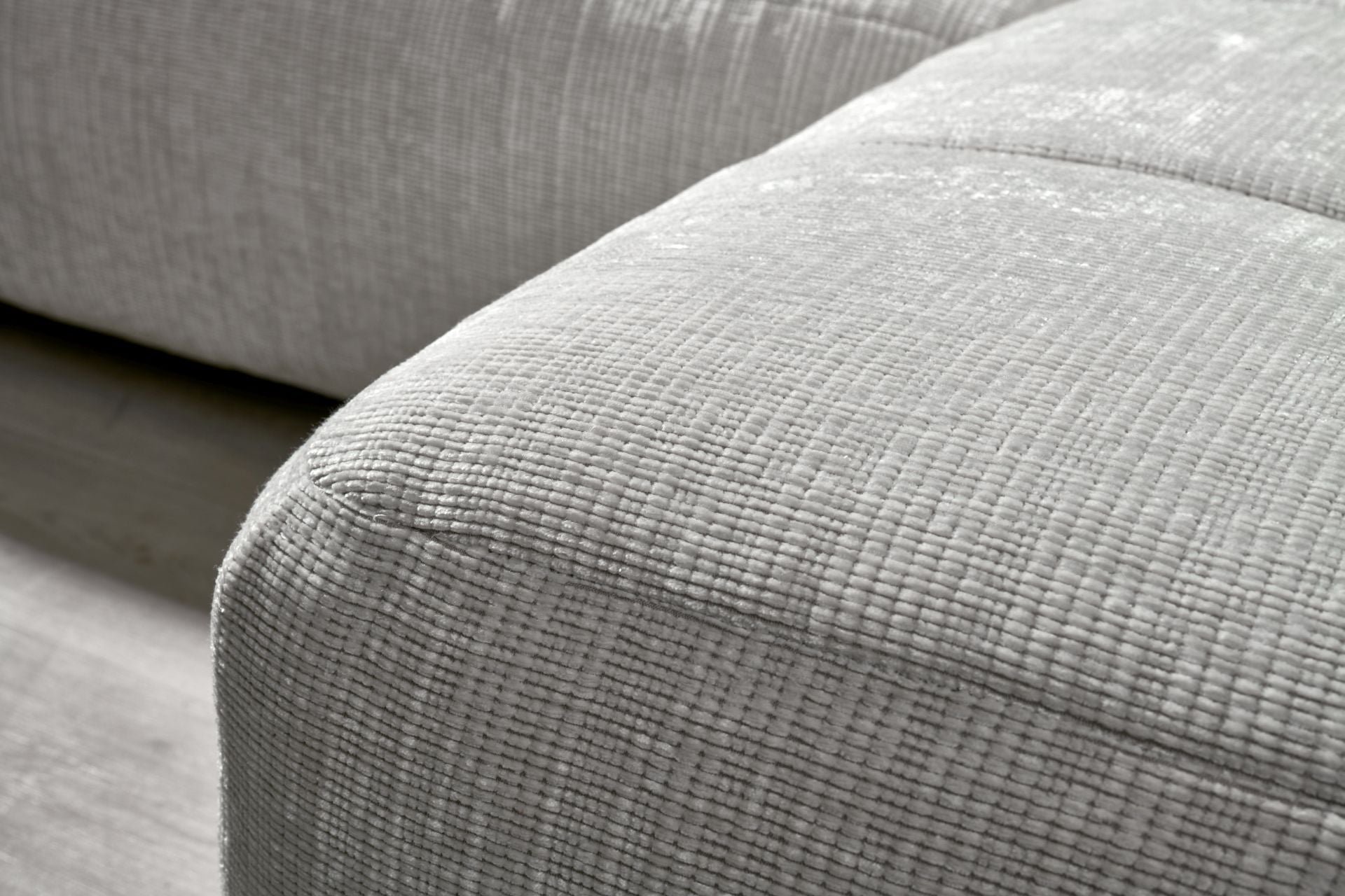 Olympus | Sectional Suite