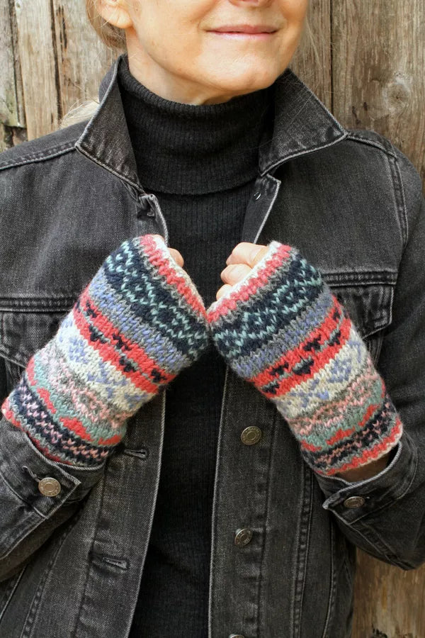Classic Fairisle Handwarmer Oatmeal