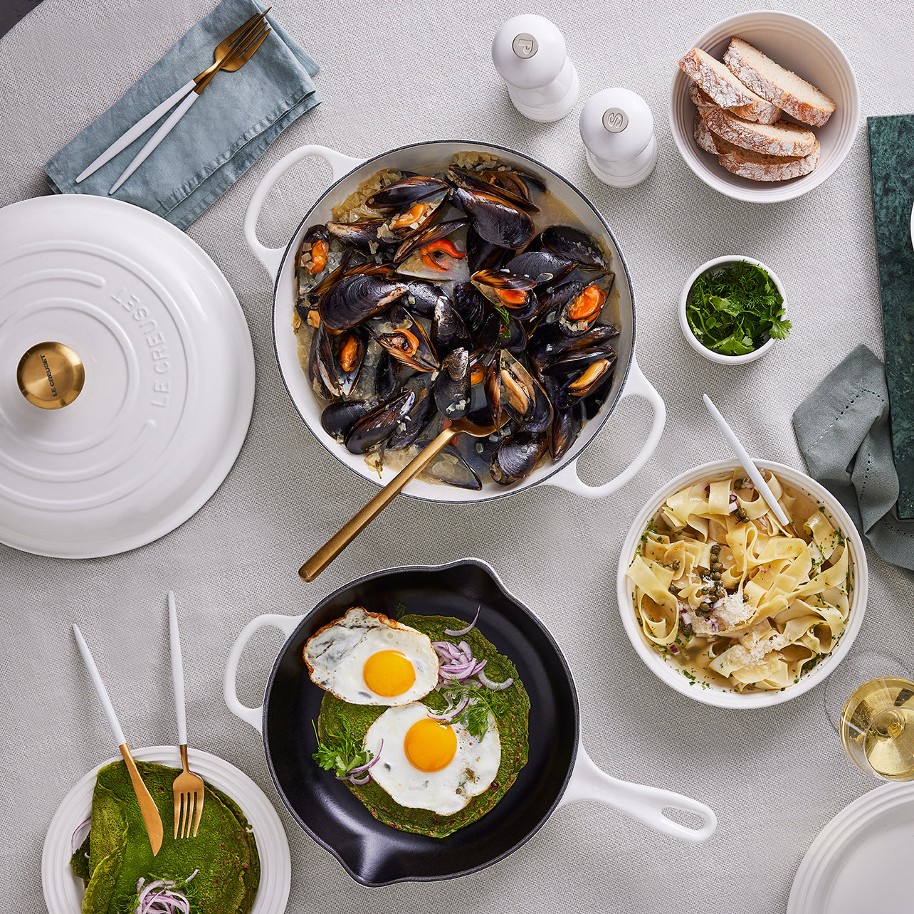 Le Creuset Classic Salt Mill White