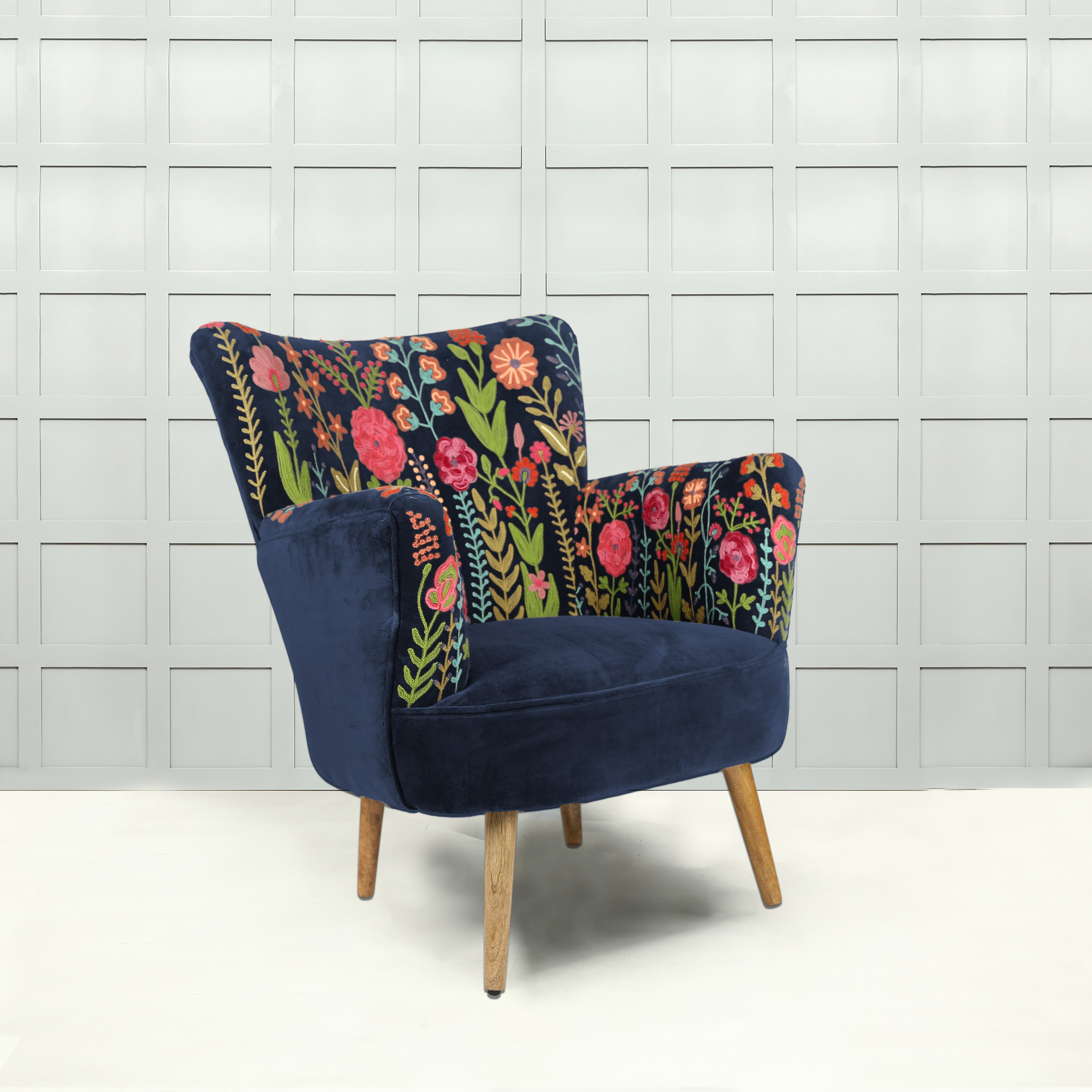 Amelia | Armchair