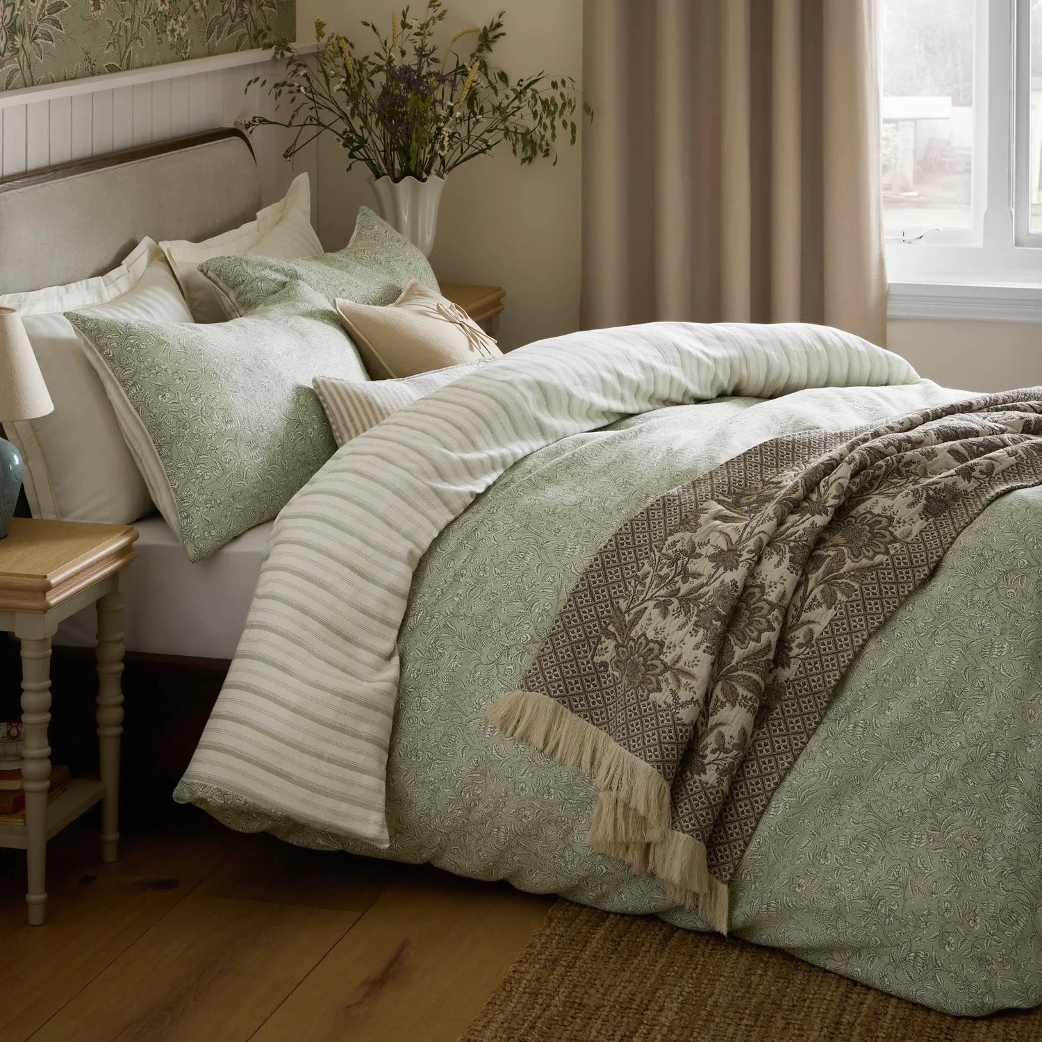 Laura Ashley Elmdon Sage Duvet Set