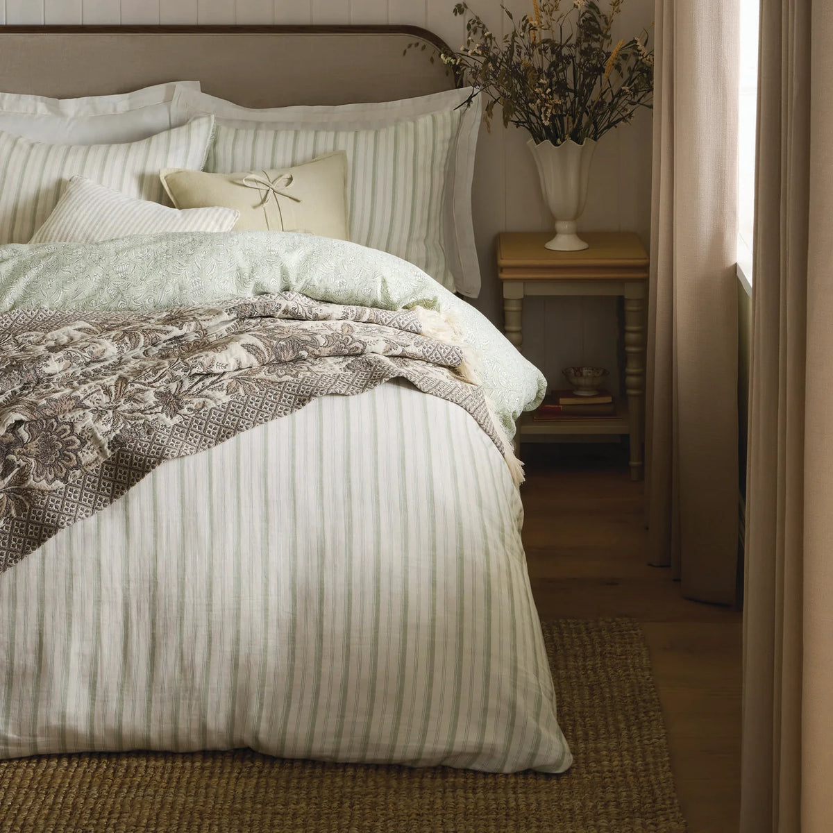 Laura Ashley Elmdon Sage Duvet Set