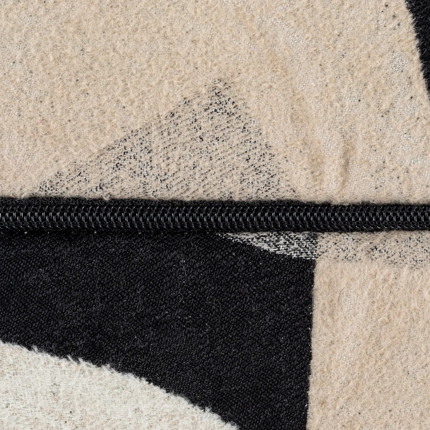 Vance | Black & Natural