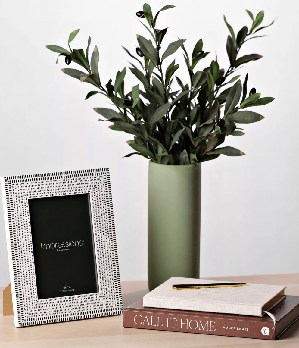 Black & White Frame | 5 x 7