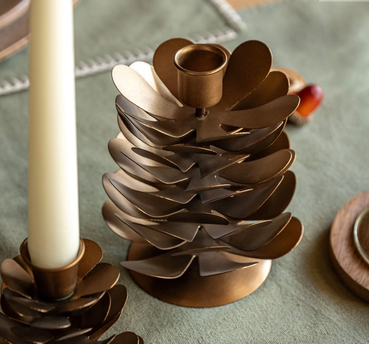 Woodland Set of 2 Pinecone Candleholder | Gold