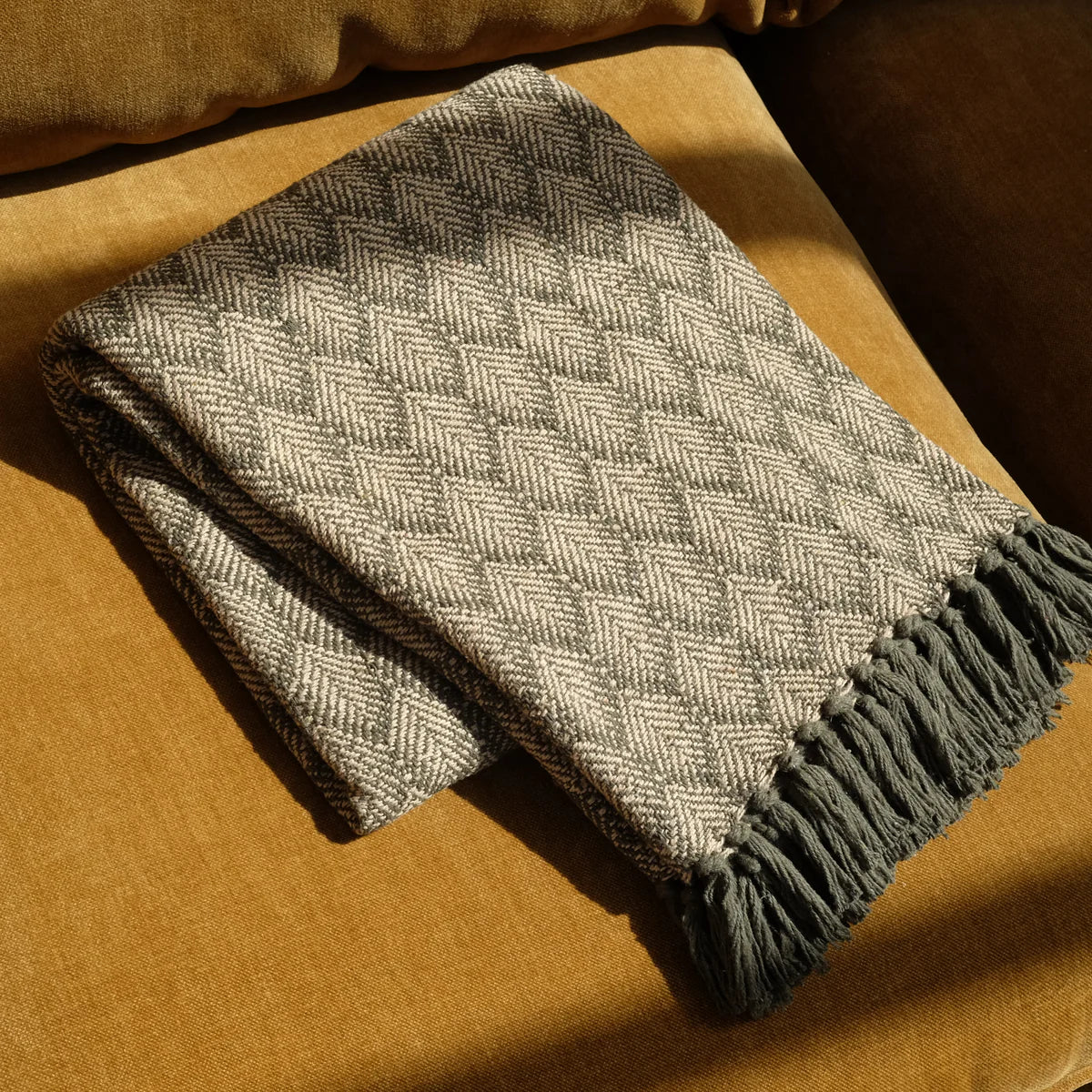 Elm Green Cotton Leaf Throw