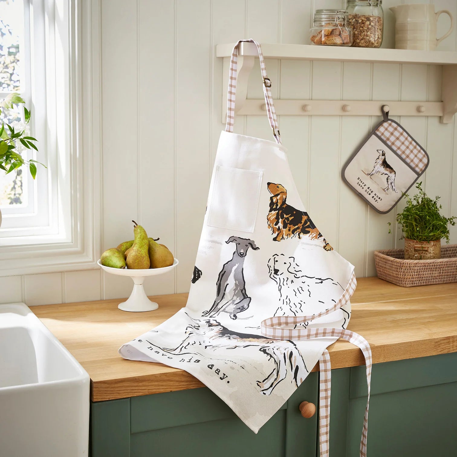 Country Dogs | Apron