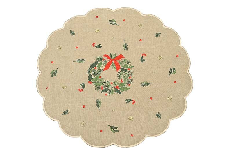 Scalloped Embroidered Wreath | Natural Placemat