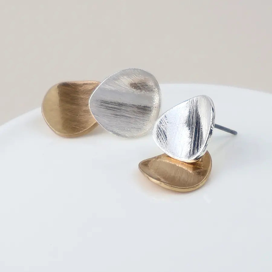 Organic Brushed Studs