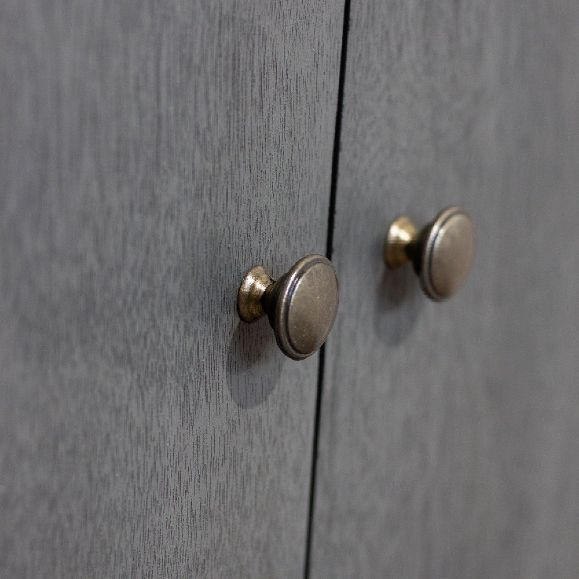 Moscow | 2 Dr Cabinet