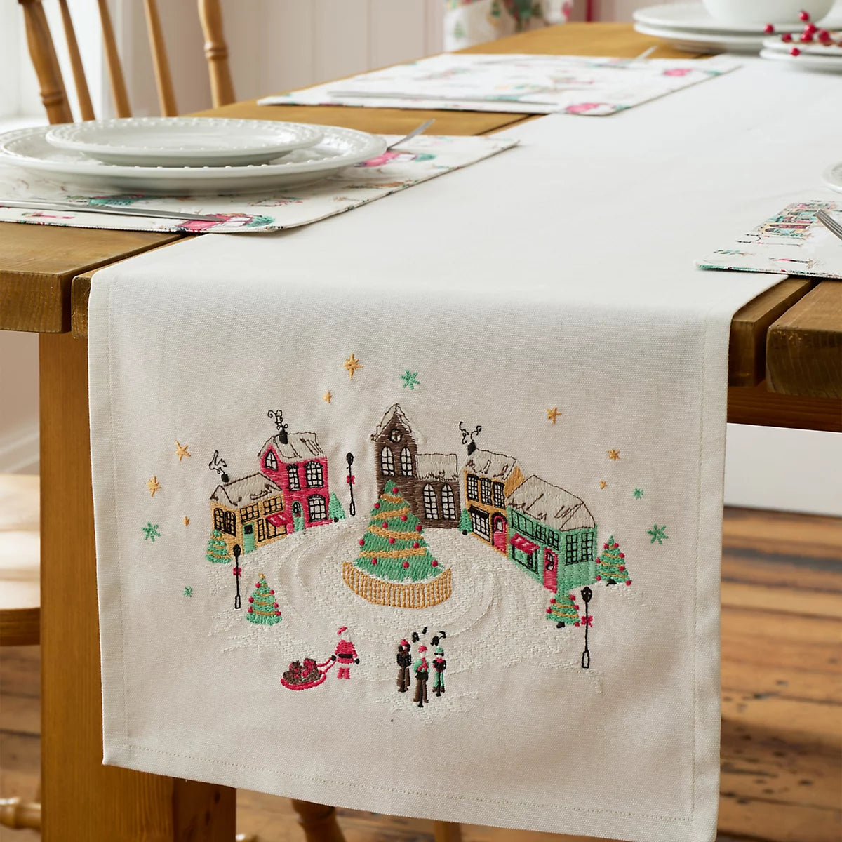 Christmas Town | Table Runner