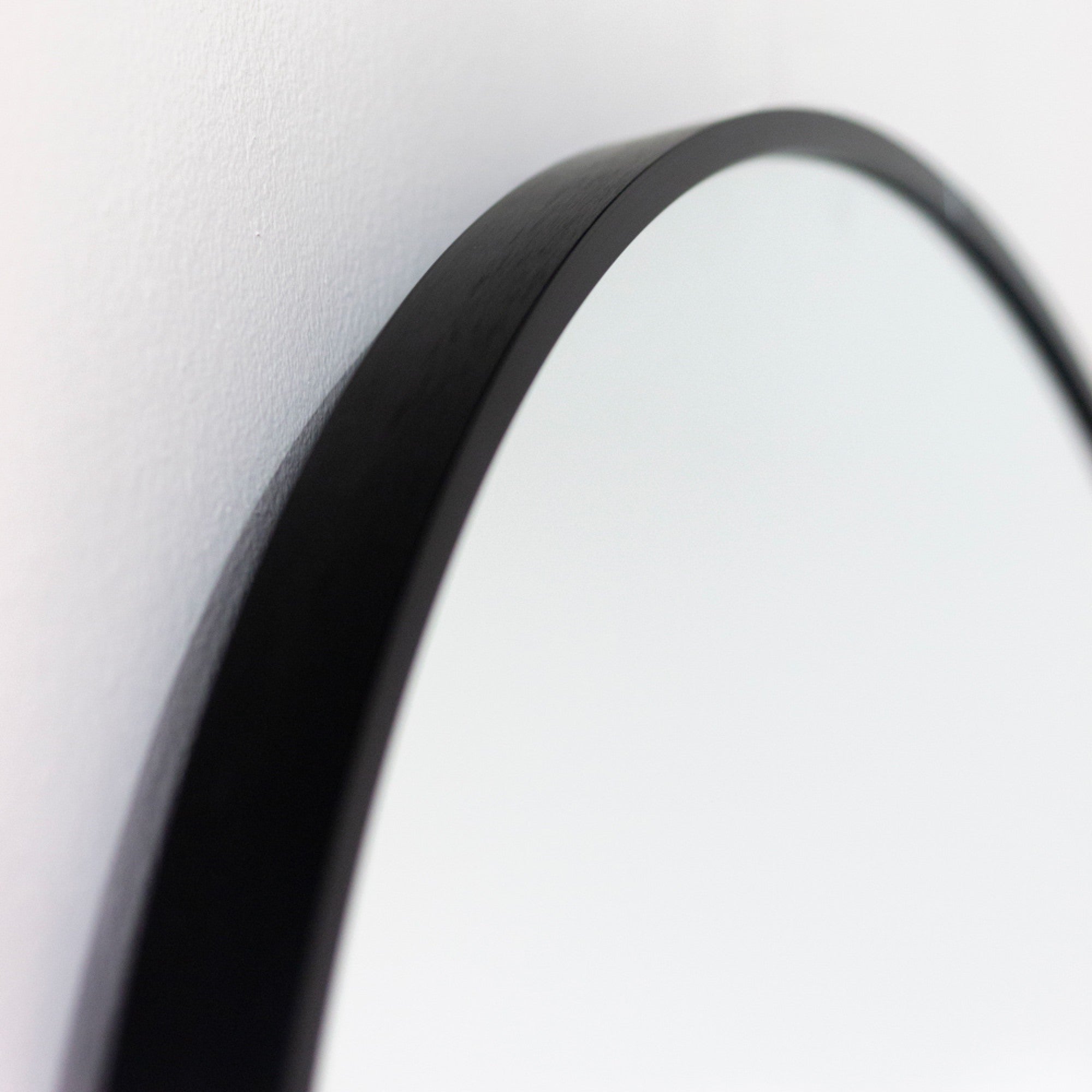 Modena 120cm Round Wall Mirror | Black